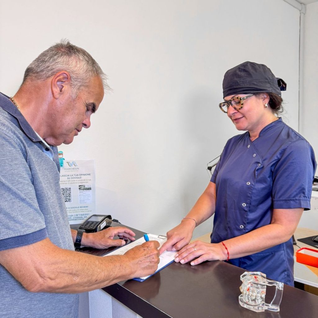 Chirurgia orale 9 FOTO CI PRENDIAMO CURA DI TE - Dentista a Vicenza