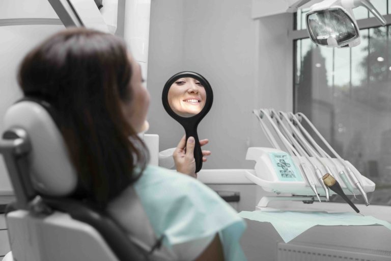 Come funziona la pulizia dei denti